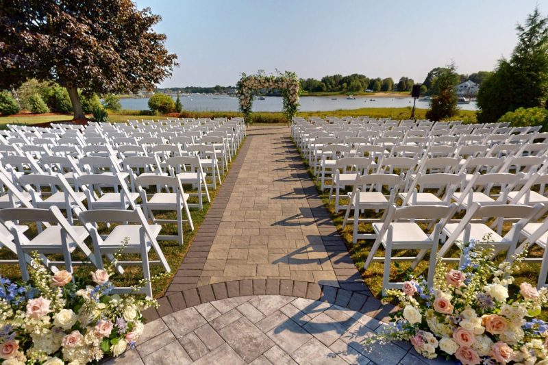The Lawn ceremony space at Danversport